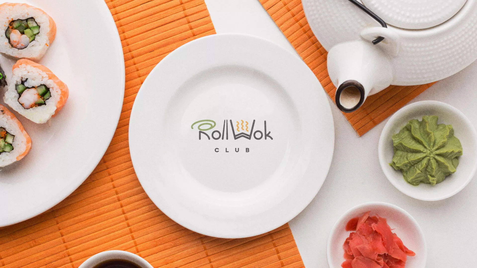 Разработка логотипа и фирменного стиля суши-бара «Roll Wok Club» в Дрезне